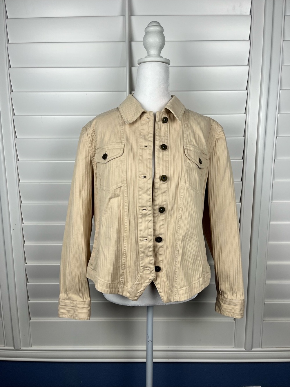 Coldwater Creek Cream ripped Button-Up Jean shacket earthy soft academia